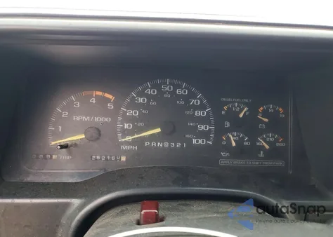 1997 Chevrolet Gmt-400 C2500 из США, поврежденный, VIN 1GBGC24F8VZ119308